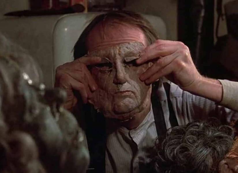 Portada de una película hecha en honor a Ed Gein. The Butcher of Plainfield