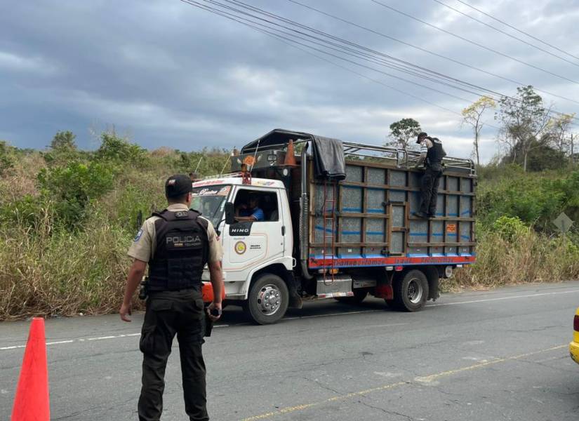 La Conaie convoca a un paro nacional inmediato e indefinido por la eliminación del subsidio al diésel