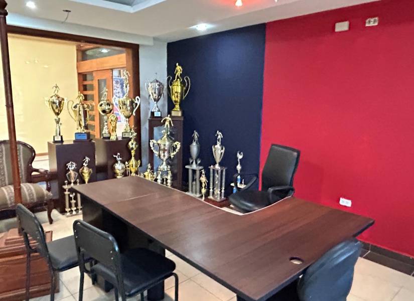 Instalaciones Complejo Ney Mancheno Velasco