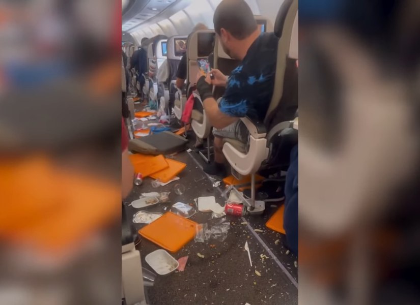 Imagen de un vuelo que sufrió fuertes turbulencias, en Portugal en abril de 2023.