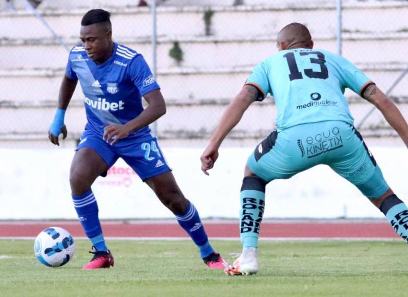 Bryan Carabalí ya no se quedará en Emelec y puede jugar en Barcelona SC.