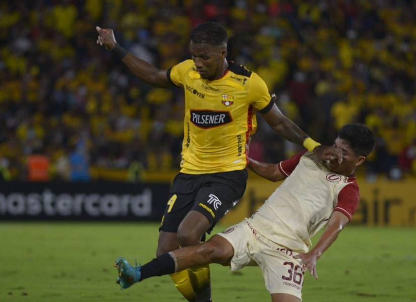 Darío Aimar ganó dos trofeos de la Liga Pro, y llegó a dos semifinales de la Copa Libertadores con Barcelona SC.