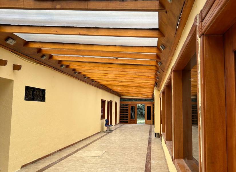 Instalaciones Complejo Ney Mancheno Velasco