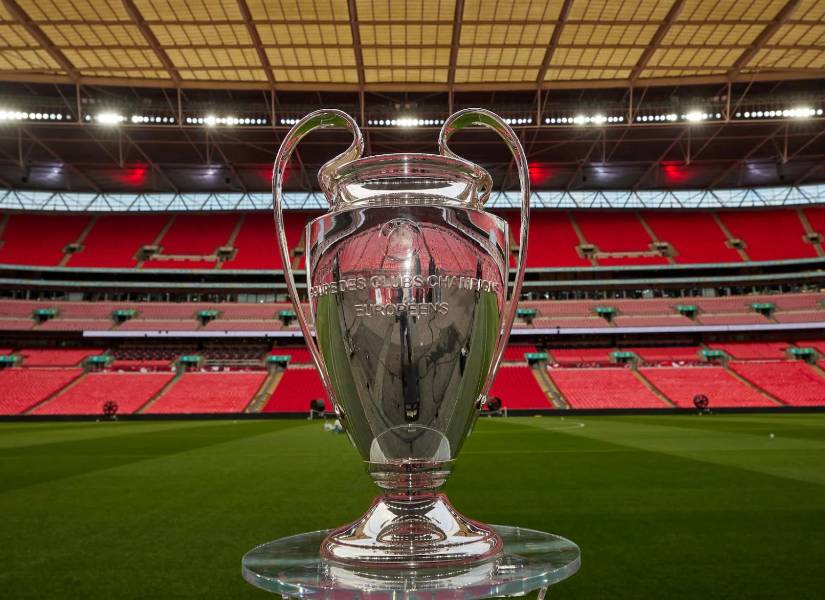 La final se juega en terreno neutral, Webley aguarda por este choque. (UEFA)