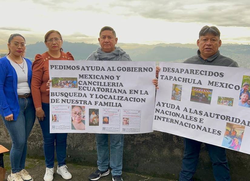 Los familiares en Ecuador piden ayuda para encontrarlos.