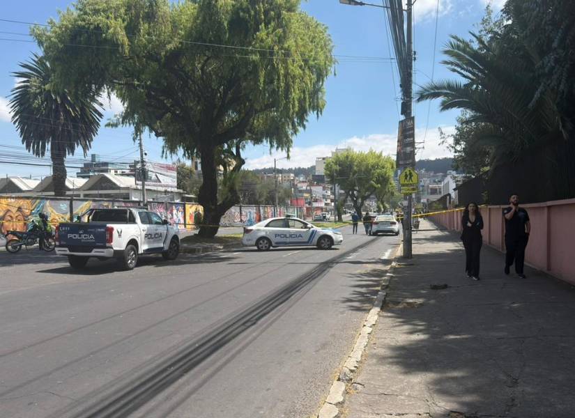 Robo al estilo sacapintas en la avenida Gaspar de Villarroel, al norte de Quito
