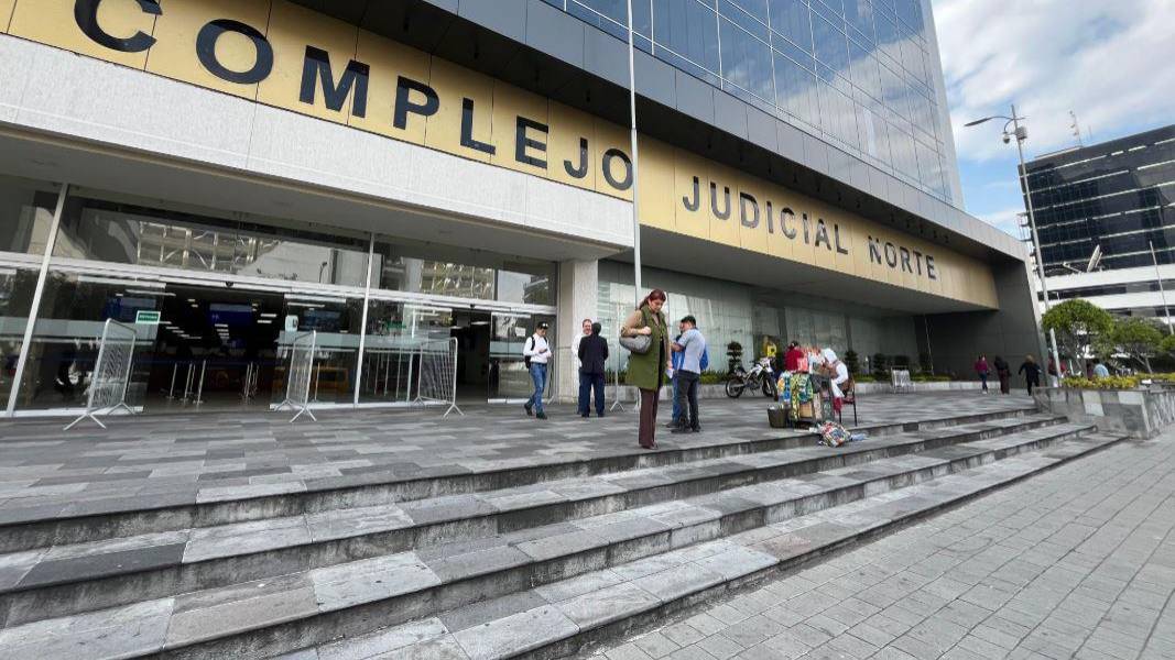 La Fiscalía expuso sus pruebas en contra de Abdalá y Jacobo Bucaram durante el juicio