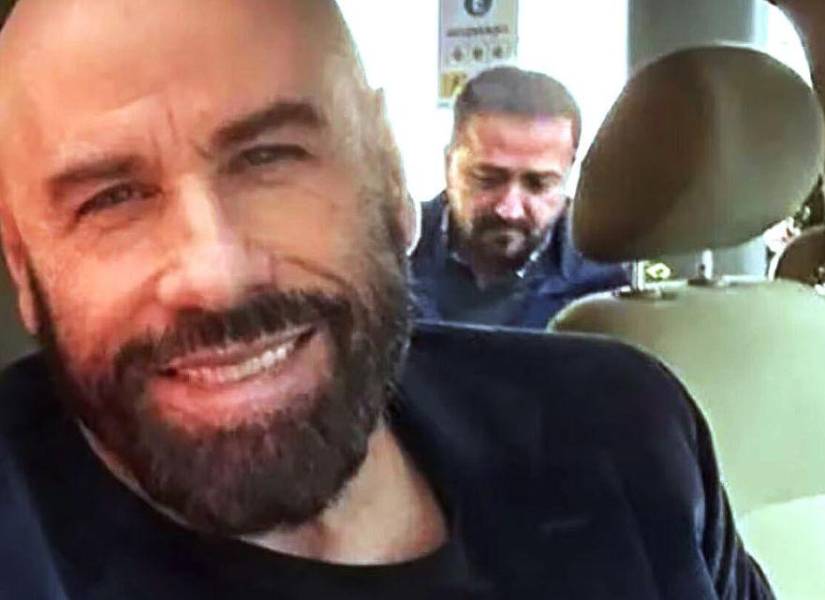 Imagen de John Travolta en Bariloche, circula en redes sociales.