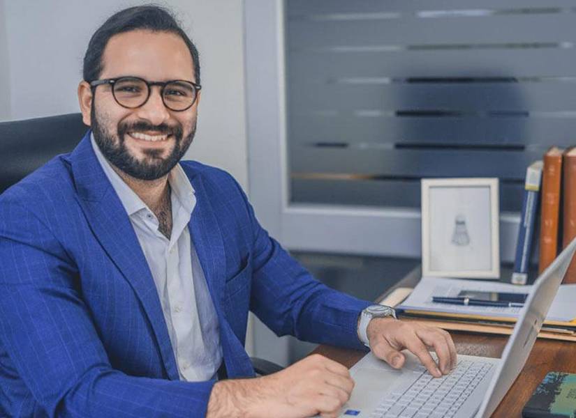 Santiago Zambrano, abogado experto en derecho deportivo internacional.