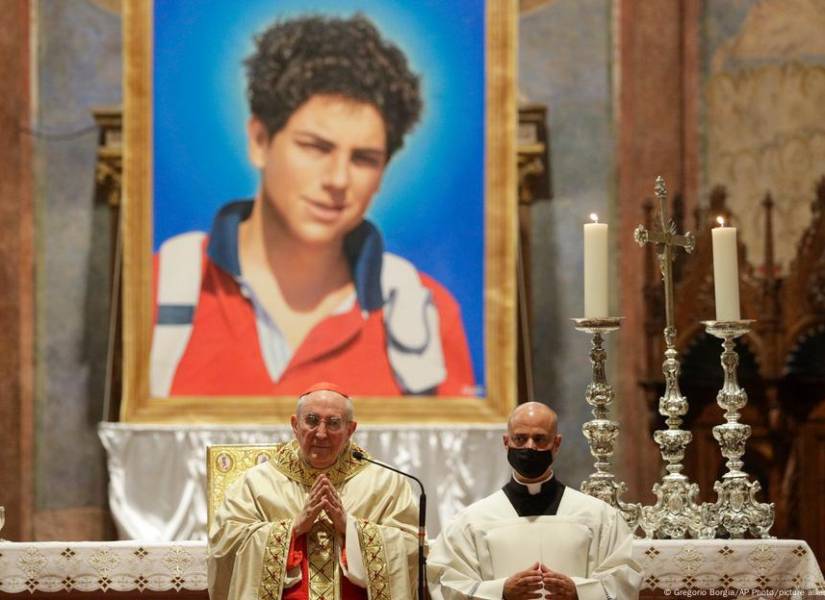 Misa para Carlo Acutis.