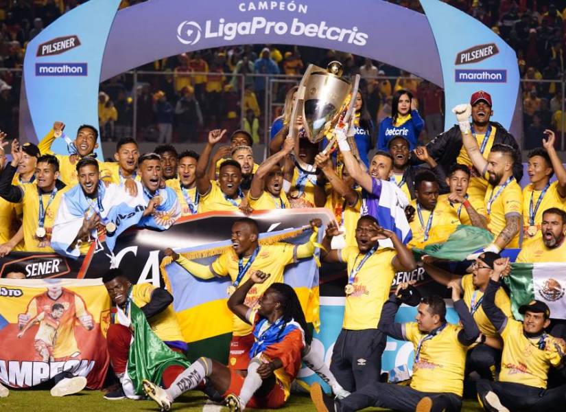 El Aucas no le pagó los premios a siete jugadores del equipo campeón.