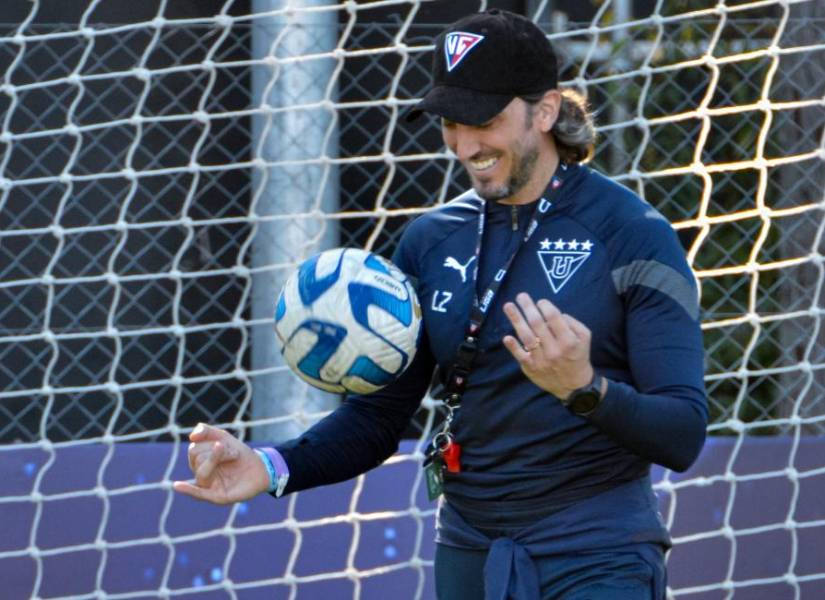 Luis Zubeldía volverá a ser entrenador de un equipo, luego de su salida de Liga de Quito.