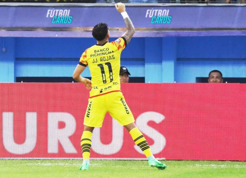 Joao Rojas bromeó con su médico la fecha de su recuperación.