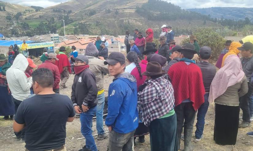 Comuneros en Guamote.