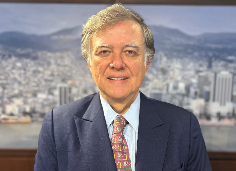 Roberto Salas Guzmán, economista | 04-12-2025