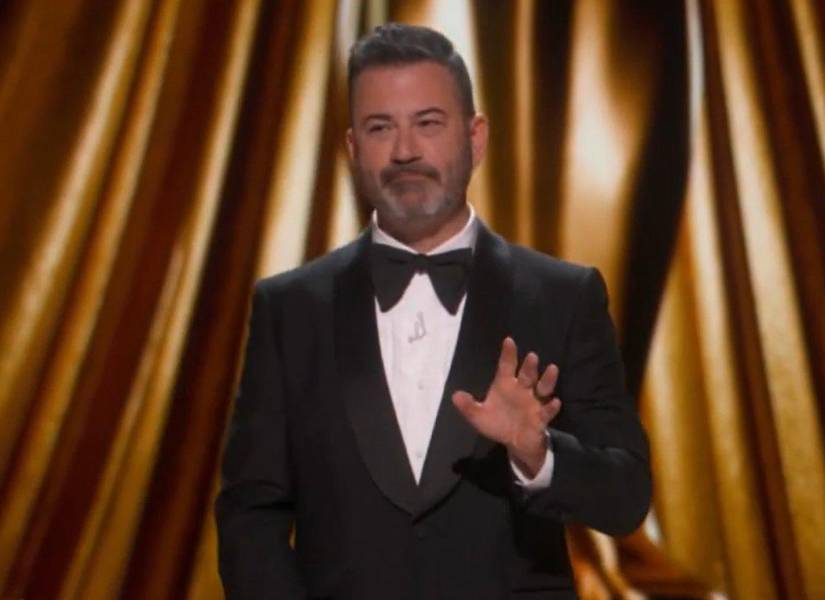 Captura de pantalla de Jimmy Kimmel, bromeando con el público.