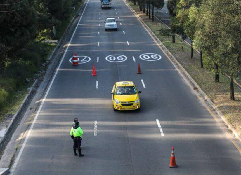 Foto referencial a controles de la agencia metropolitana de tránsito (AMT)
