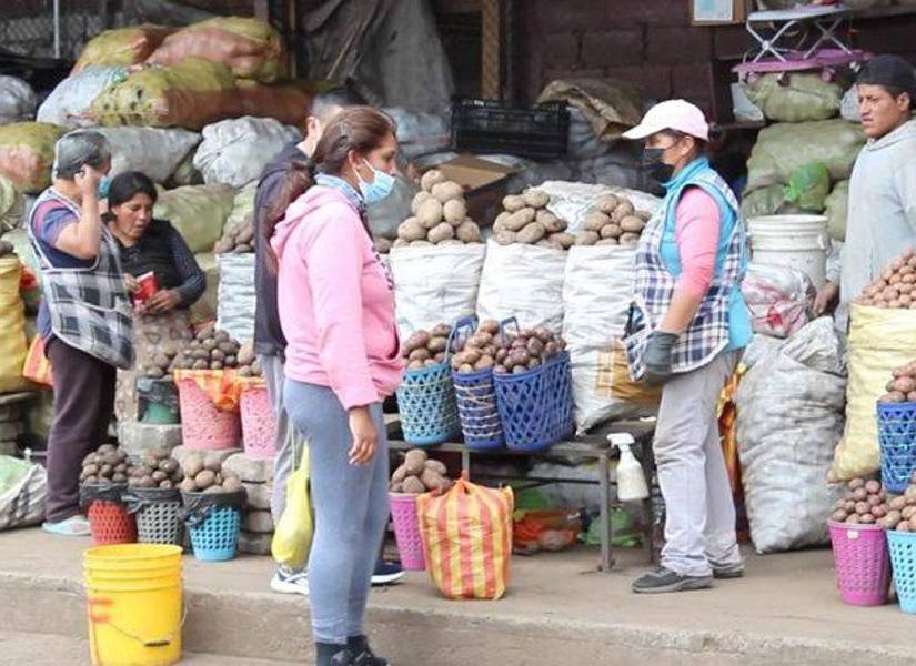 El quintal de papas en el Mercado Mayorista cuesta USD 15.