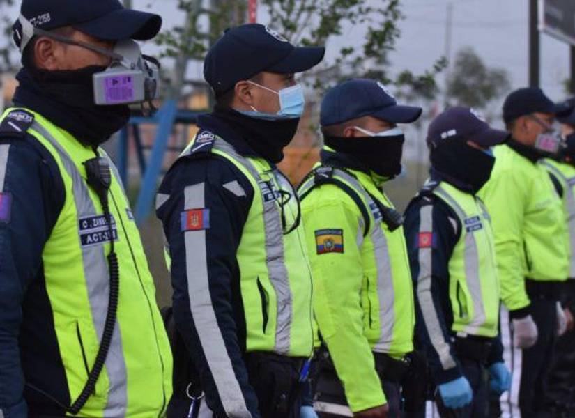 Agentes de tránsito de Quito.