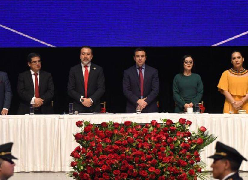 La sesión solemne del 6 de diciembre de 2024 cuando Noboa se comprometió a trabajar por el Metro de Quito.