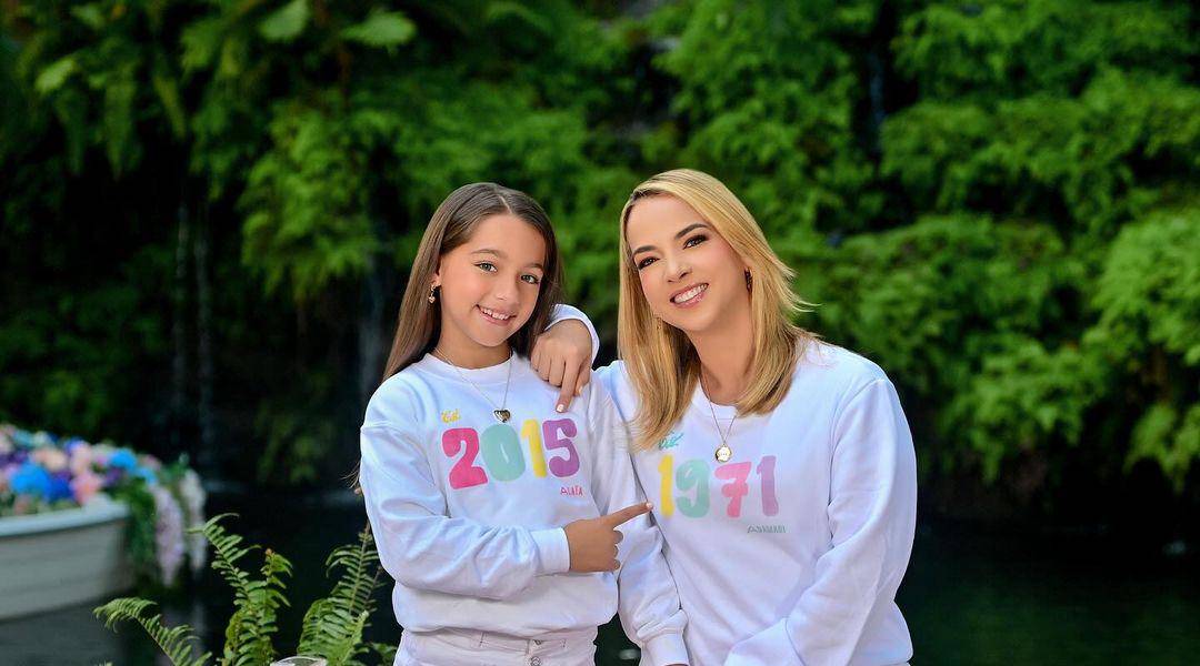 La particular costumbre en vacaciones de Adamari López con su hija Alaïa