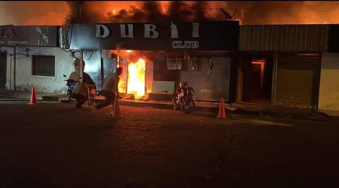 Ataque terrorista en Orellana: tres fallecidos y 11 heridos por incendio provocado en discoteca