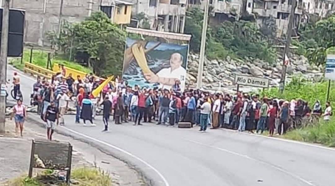 Paro nacional: vuelven a cerrar ruta desde Santo Domingo de los Tsáchilas hacia Pichincha