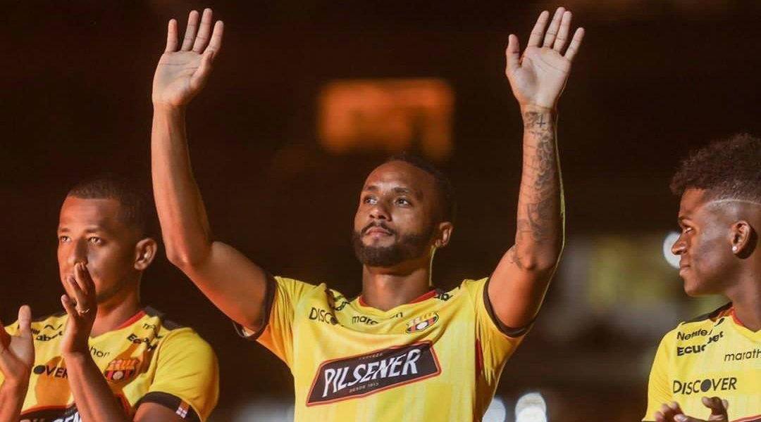 Leonai Souza renueva tres años más con Barcelona SC