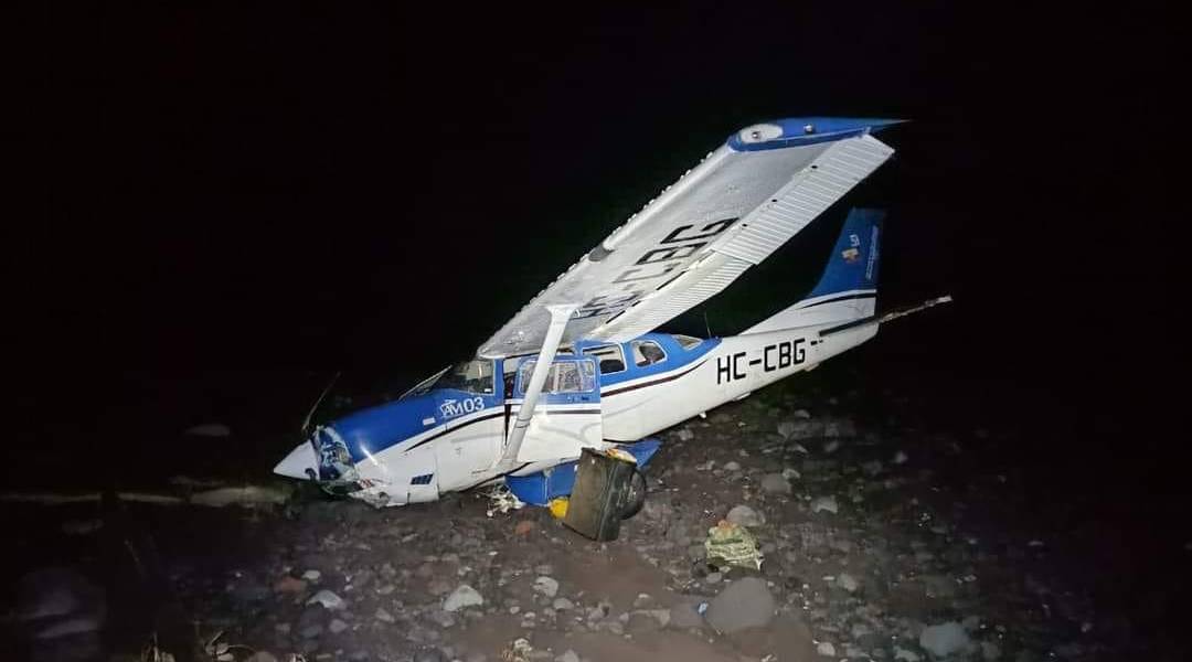 Cuatro heridos tras caída de avioneta en Macas, Morona Santiago