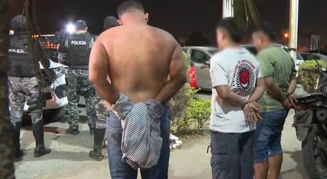 Los secuestradores que usaron un taxi para captar víctimas en Samborondón cumplen prisión preventiva