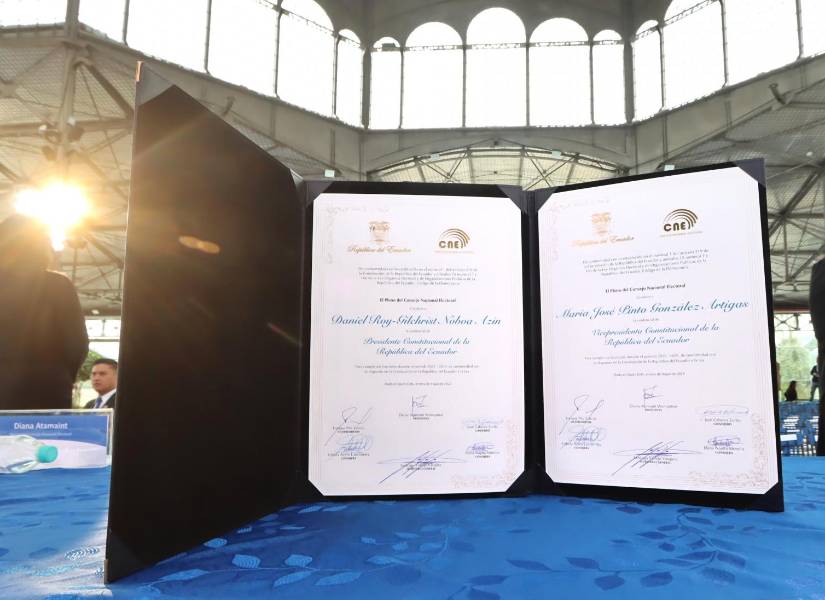 Las cartas credenciales que entregarán a Noboa y Pinto, en el Palacio de Cristal.