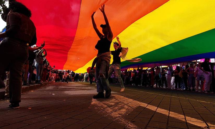 Las personas se movilizaron en el centro norte de Quito.