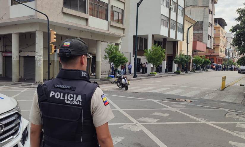 La Policía mata a un delincuente tras un asalto en el centro de Guayaquil