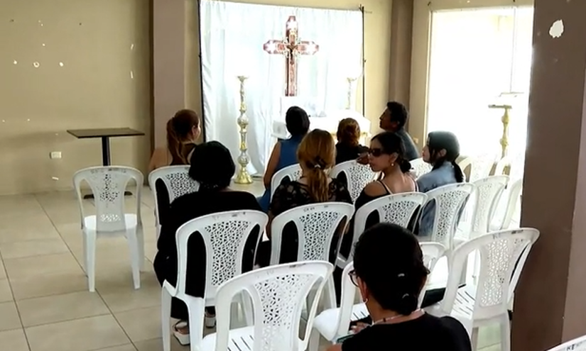 Byron Gavilánez y las pequeñas Doménica e Isabella fueron sepultados este martes 21 de marzo.