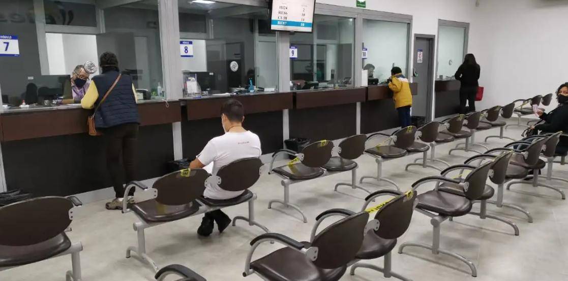 Atención servicio al cliente en el BIESS.