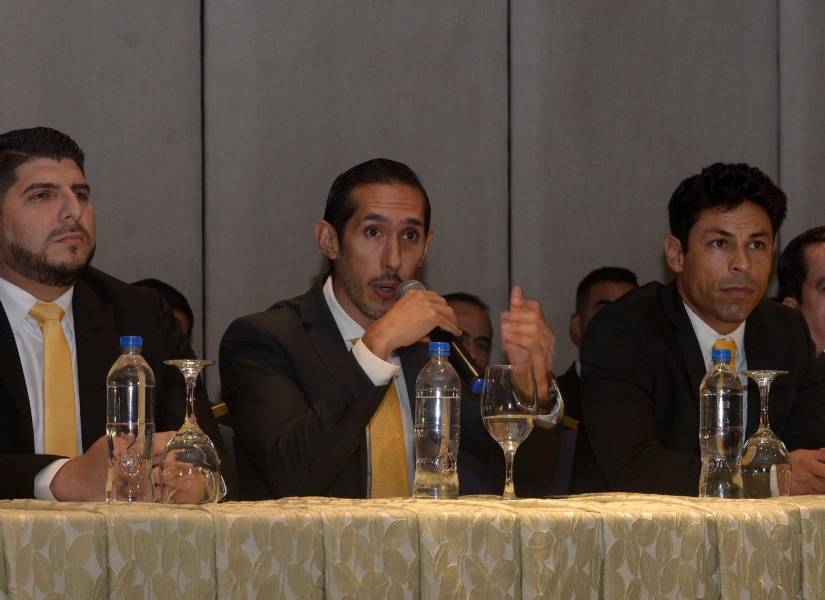 El candidato a la vicepresidencia de Barcelona SC, Munir Massuh, mencionó que la deuda del club incrementó.