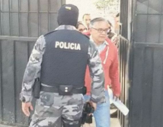 Alexis Mera salió de la cárcel de Ambato.