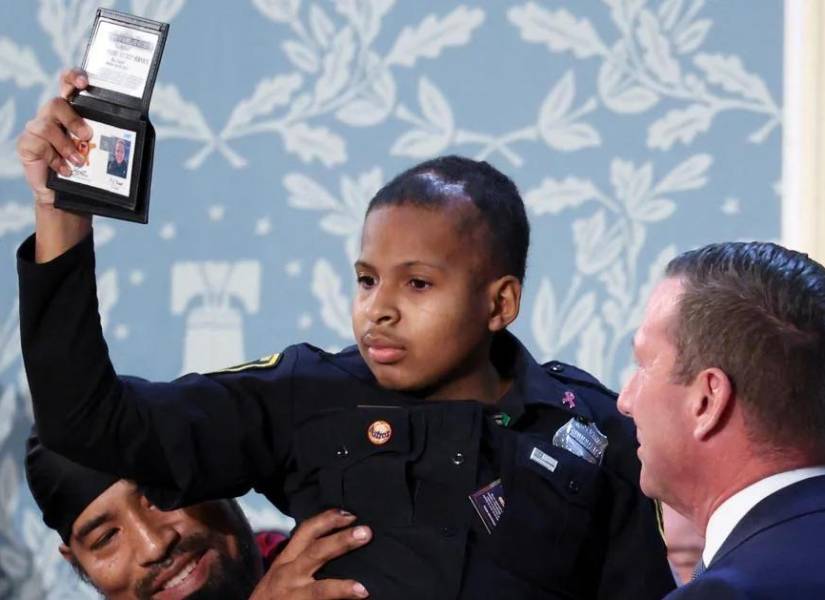 Dj Daniel siendo conmemorado.