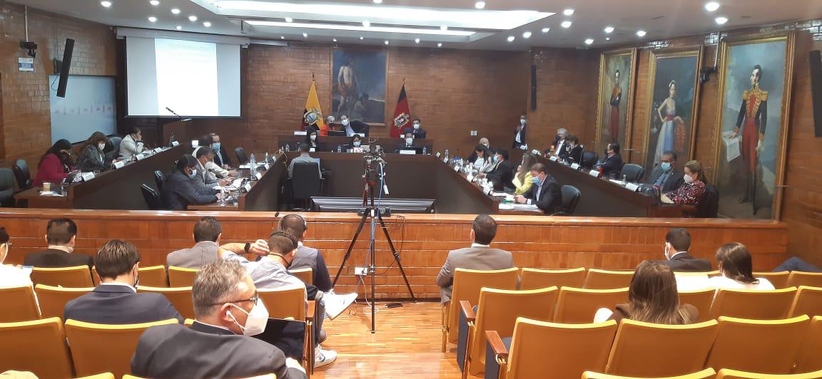 Alcalde de Quito se salva del primer pedido de remoción