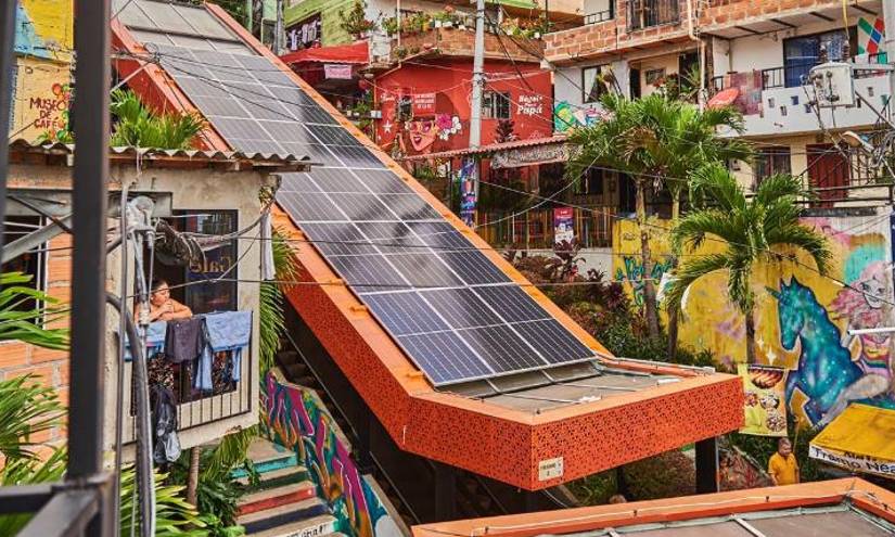 Las escaleras eléctricas le dieron una nueva dimensión al barrio.