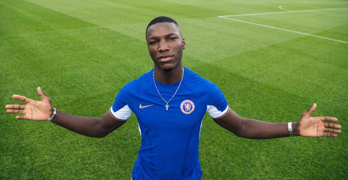 Moisés Caicedo ganará USD 9,6 millones anuales en el Chelsea