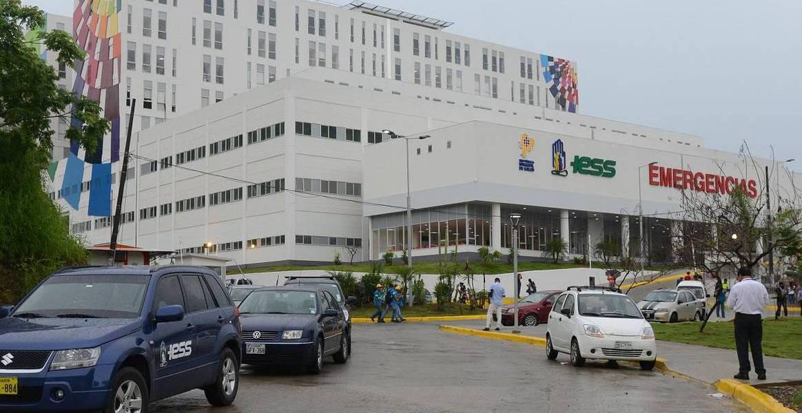 Hospital IESS Ceibos atendió a más de 13 mil personas sospechosas de Covid en 17 días