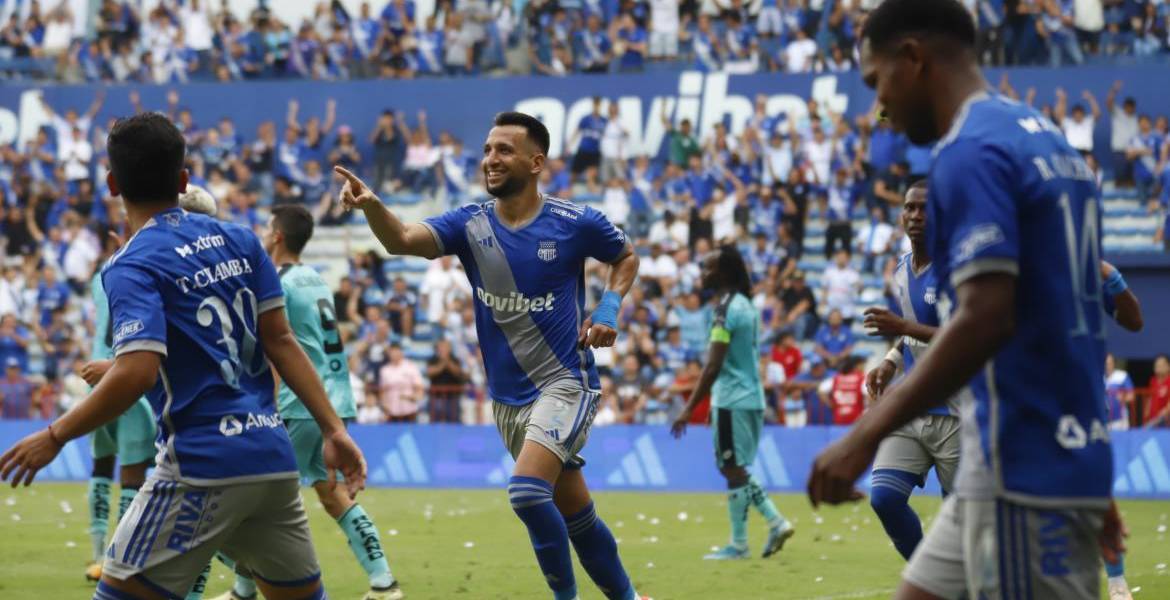 Emelec cierra el año con una victoria sobre Deportivo Cuenca