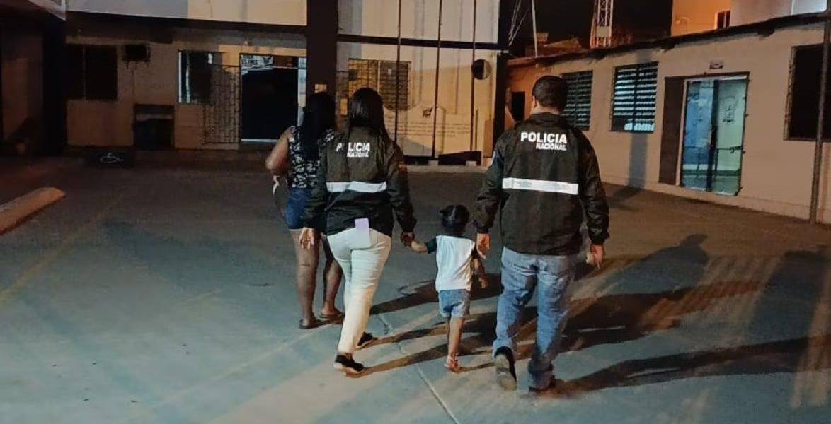 Una mujer que intentó vender a su hija es sentenciada a más de 5 años de cárcel en Ecuador