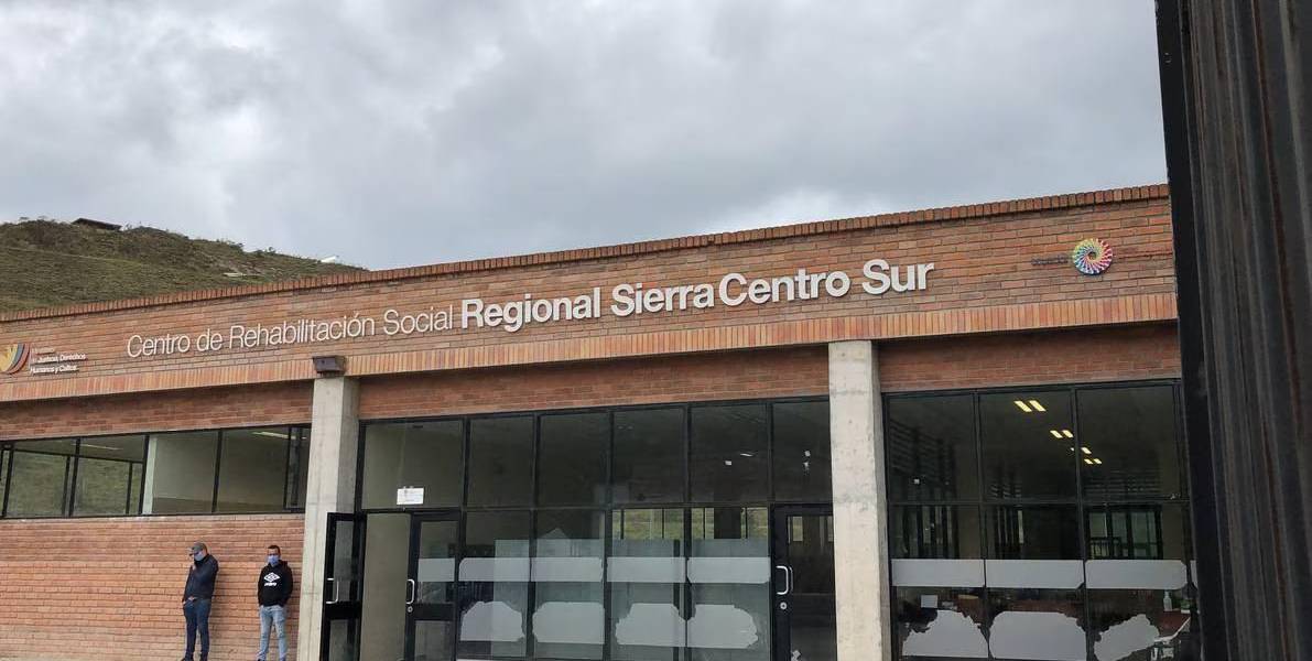 Un tribunal declara inocentes a los 17 policías acusados de tortura en la cárcel de Turi