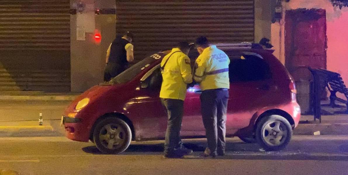 Asesinan a tiros a menor de edad mientras conducía en Machala
