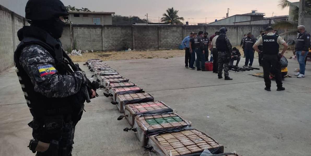 Incautan 7 toneladas de droga en Guayaquil que tenían como destino Bélgica