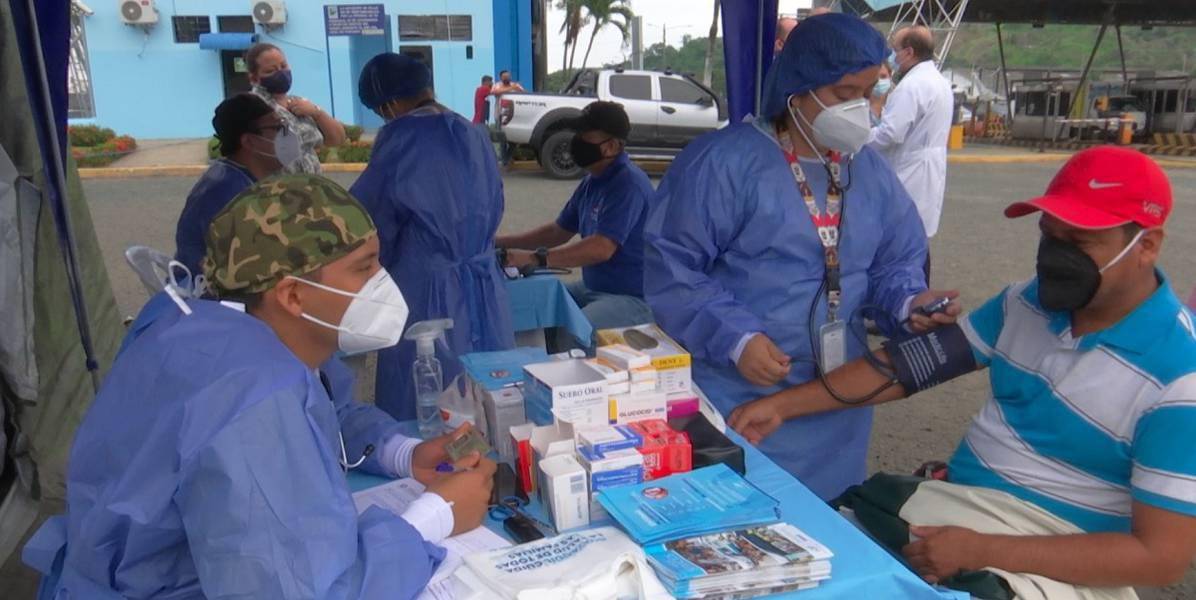 En Guayaquil y Samborondón reabrieron tres centros de vacunación
