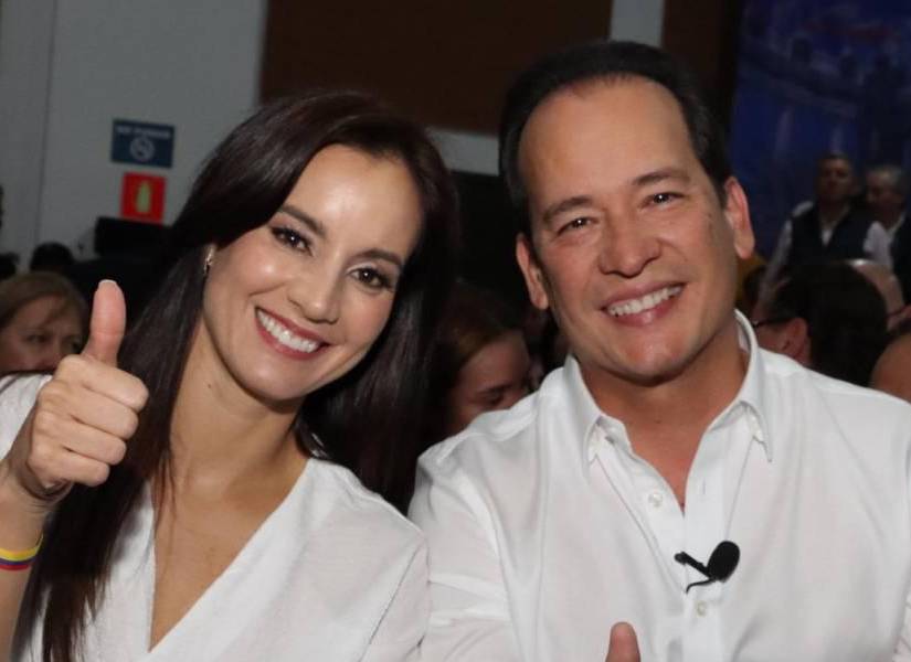 Henry Cucalón y Carla Larrea.