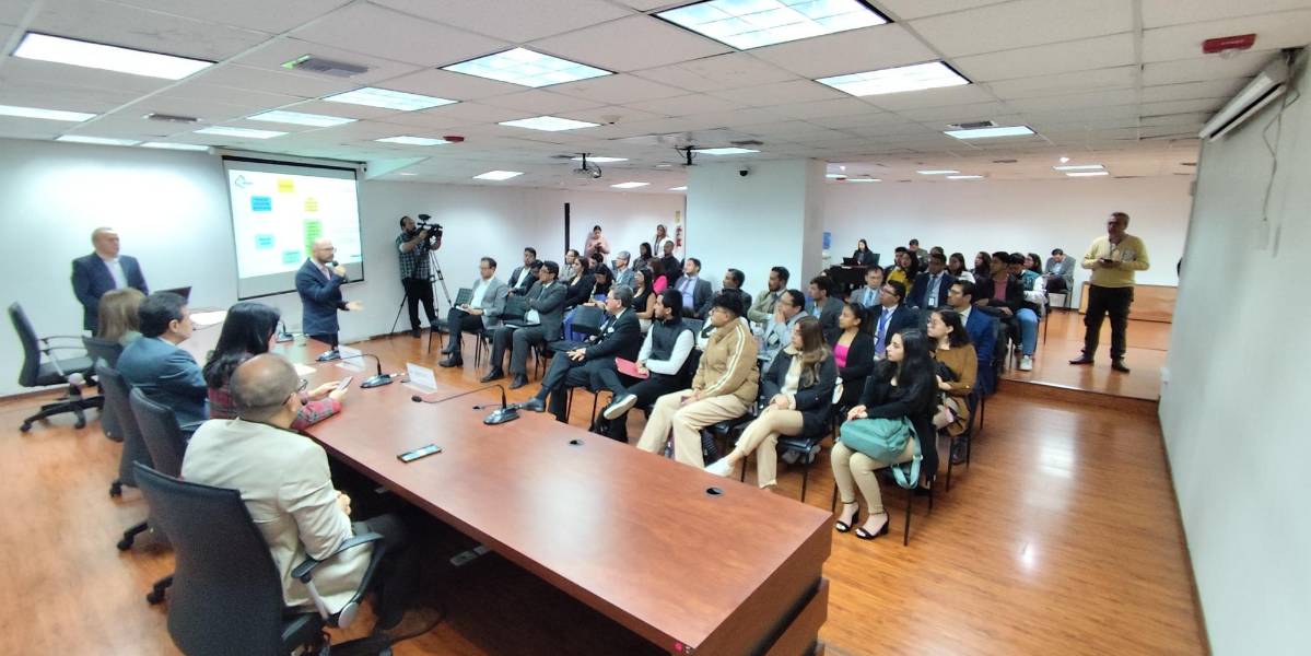 Los observadores del concurso de jueces y conjueces se reunieron con autoridades de la Judicatura